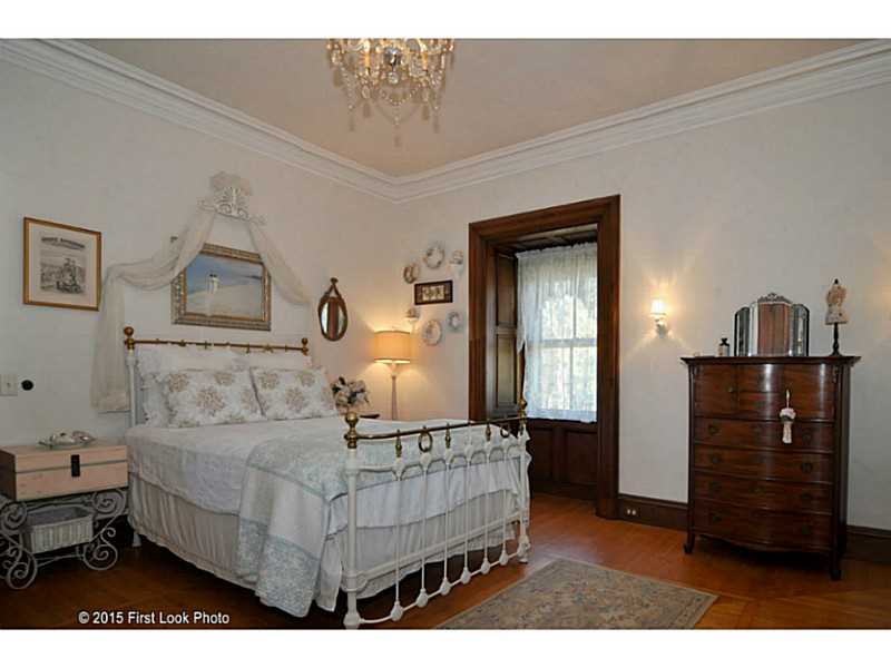 50 Old Beach Road, Unit 7 Newport, RI 02840 - Photo 15 of 18 Bedroom.