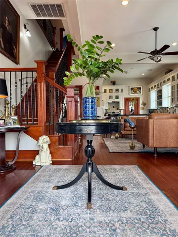 $2,895 | 1615 Houston Avenue, Houston, TX 77007