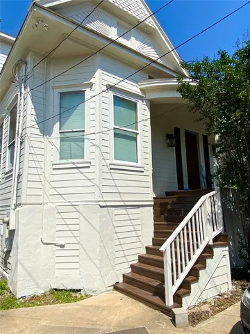 $2,895 | 1615 Houston Avenue, Houston, TX 77007
