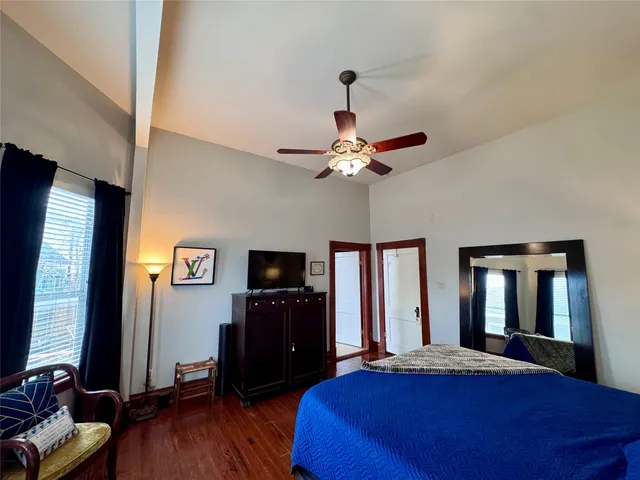 $2,895 | 1615 Houston Avenue, Houston, TX 77007