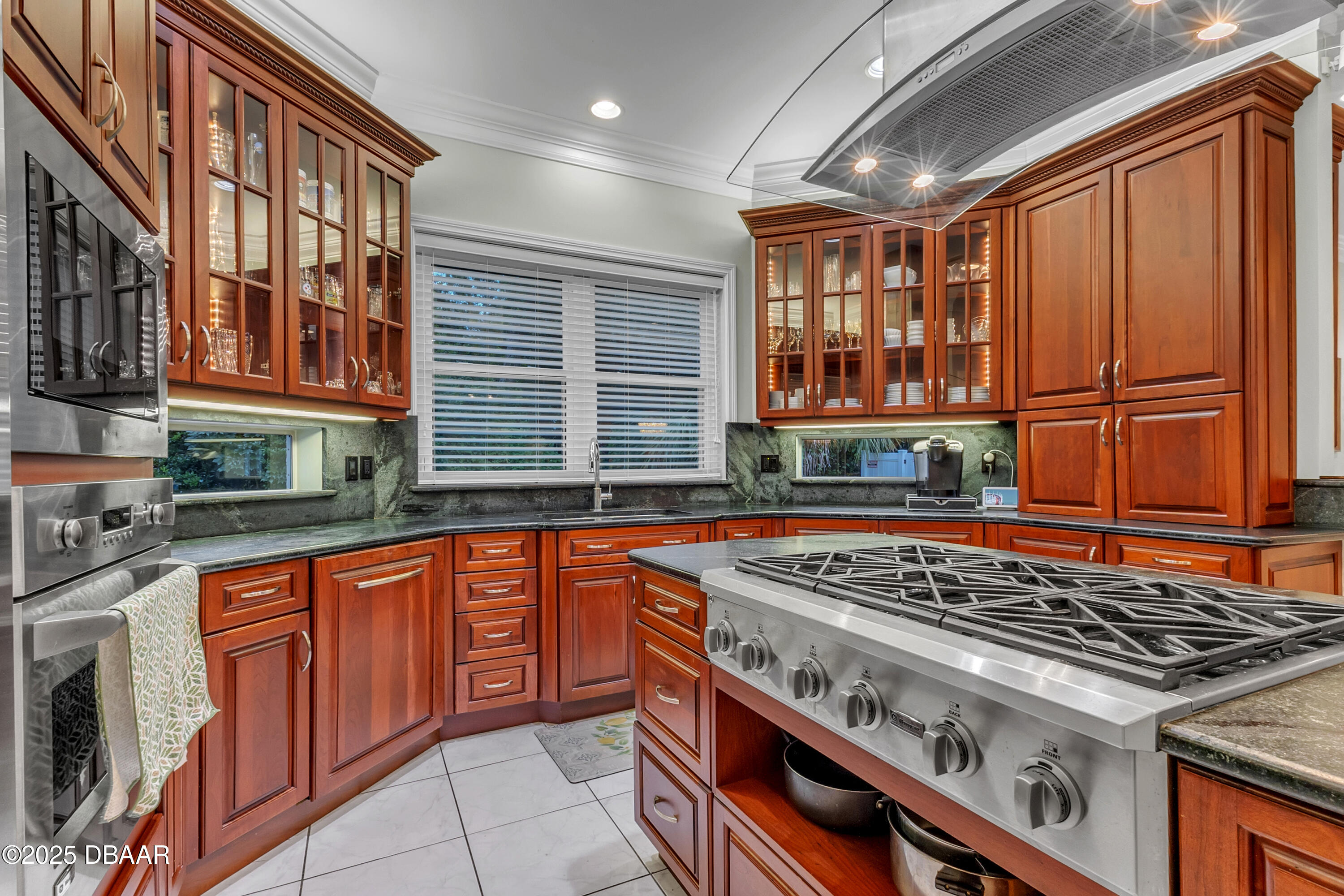 15 Broadriver Road Ormond Beach, FL 32174 - Photo 28 of 62 15 Broadriver kitchen 5