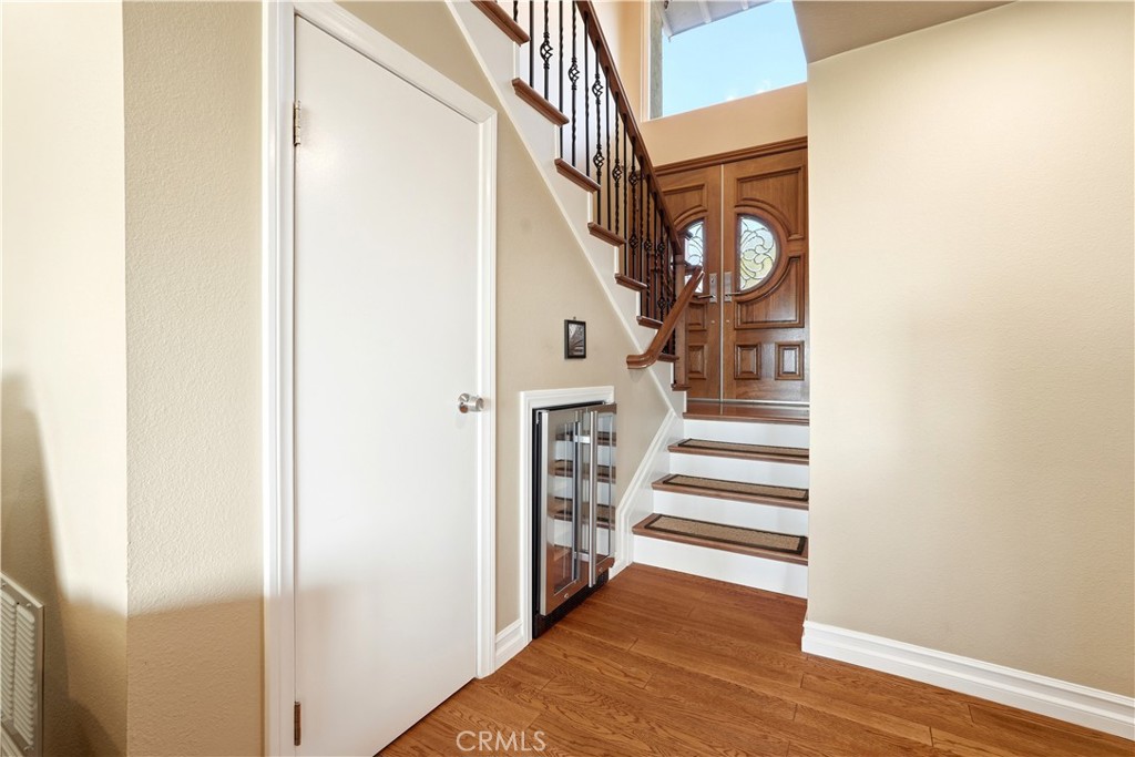 2235 El Capitan Drive Riverside, CA 92506 - Photo 16 of 62 Foyer area.