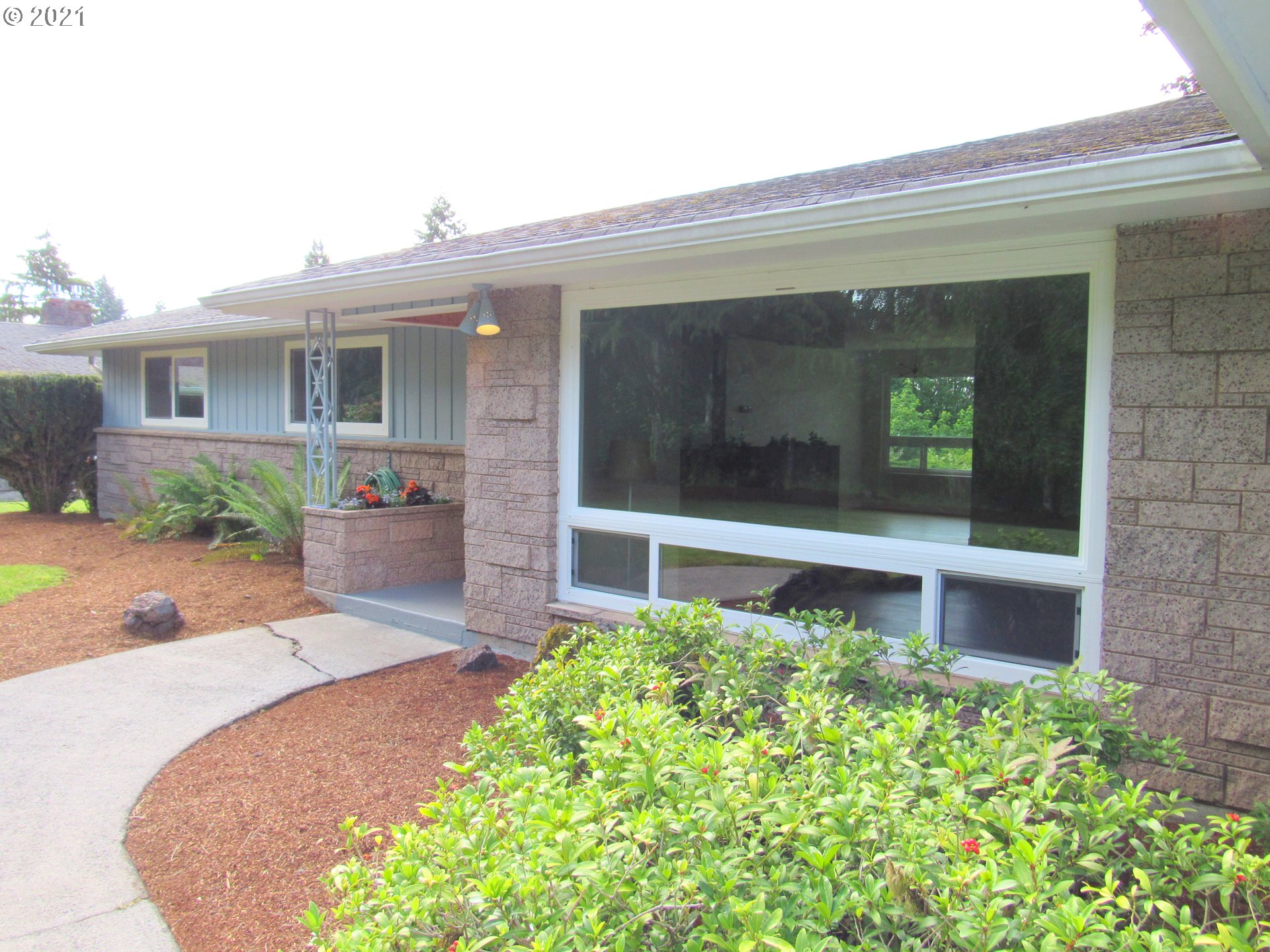126 Jones Road Kelso, WA 98626 - Photo 3 of 32 Gallery Image 3