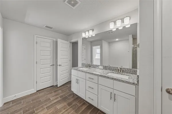 $629,900 | 41049 Stanton Hall Drive, Dade City, FL 33525