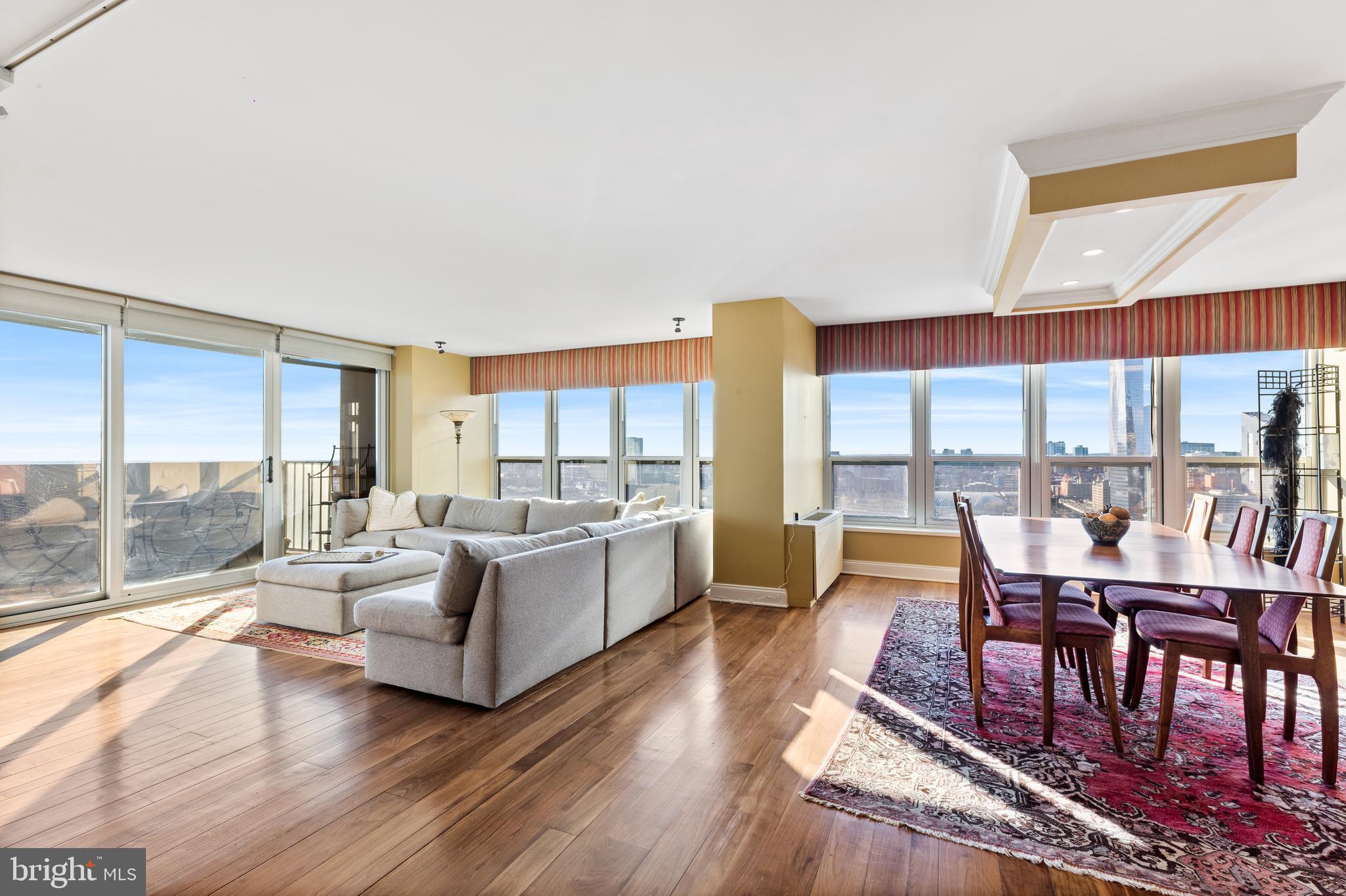 224-230 West Rittenhouse Square, Unit 2812 13 Philadelphia, PA 19103 - Photo 2 of 31