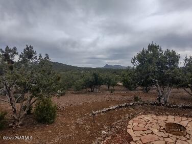 16432 Incline Trail Williams, AZ 86046 - Photo 34 of 62 a view of a pathway with a yard