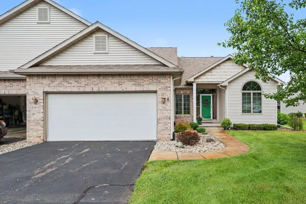 $290,000 | 206 Canterbury Park, Battle Creek, MI 49015