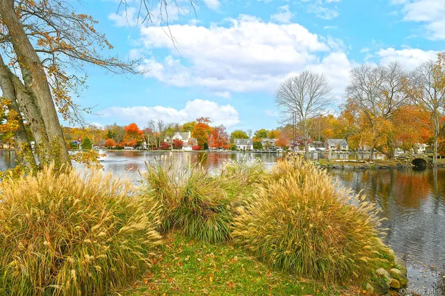 $515,000 | 20 Gibson Avenue, Unit 3D, Huntington, NY 11743