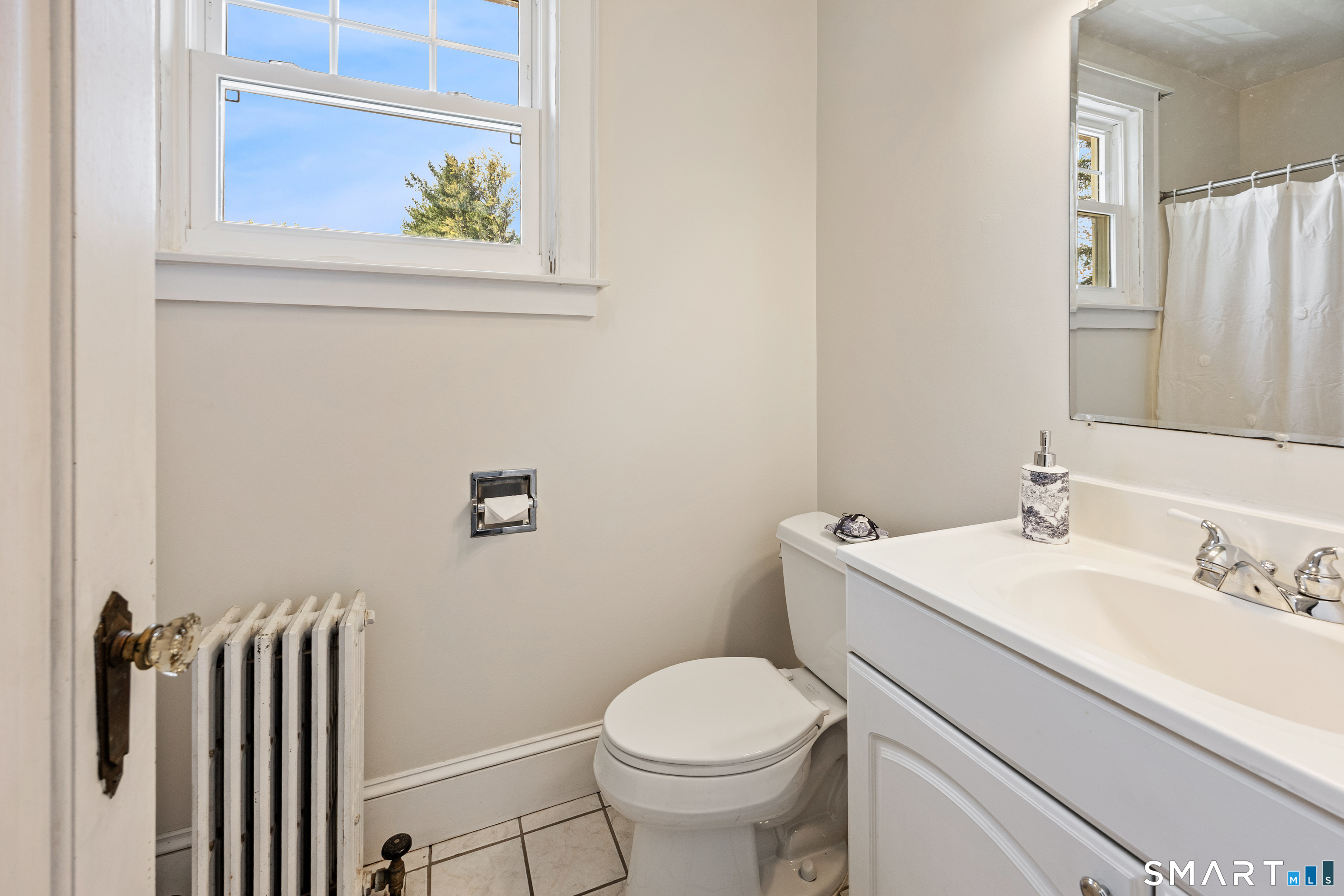 34 Clintonville Road North Haven, CT 06473 - Photo 30 of 40 Full Bath (common) - 2 Floor