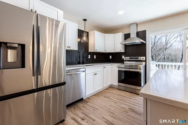$419,999 | 5 Prasser Drive, East Hartford, CT 06118