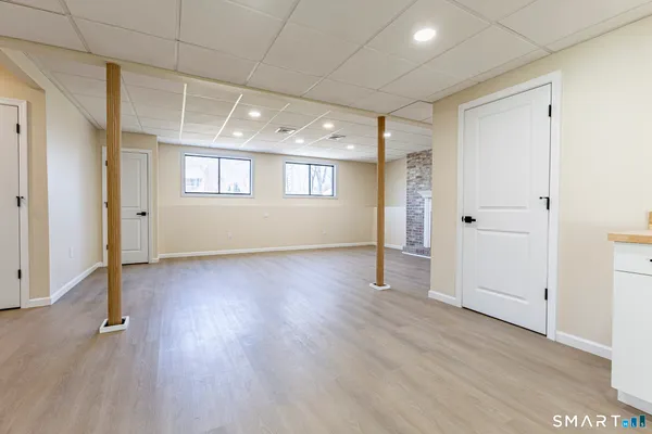 $419,999 | 5 Prasser Drive, East Hartford, CT 06118