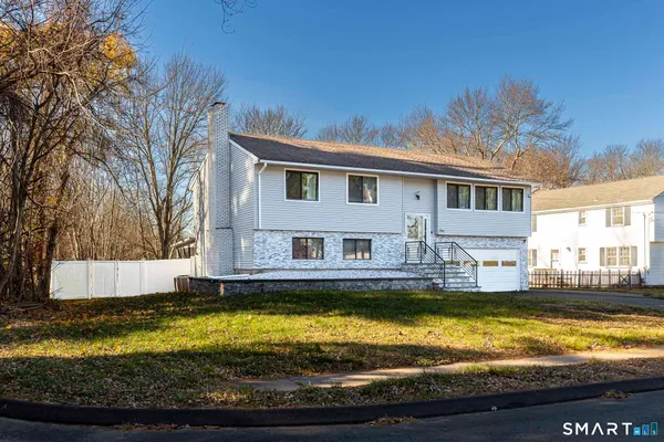 $419,999 | 5 Prasser Drive, East Hartford, CT 06118