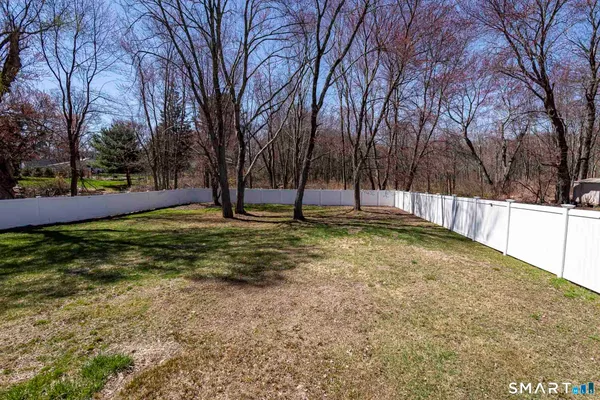 $419,999 | 5 Prasser Drive, East Hartford, CT 06118