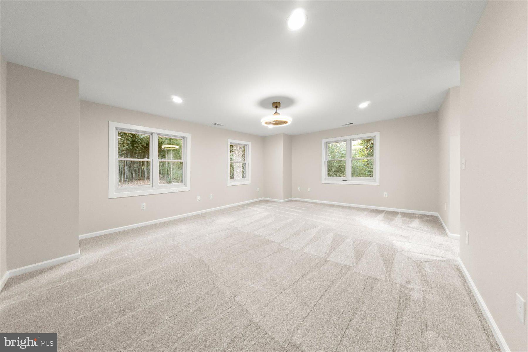 10220 Capitol View Avenue Silver Spring, MD 20910 - Photo 39 of 66 an empty room with windows
