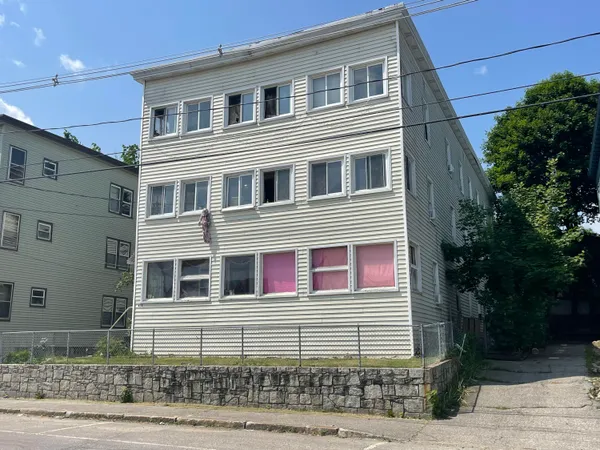 $425,000 | 423 Waldo Street, Unit 6, Rumford, ME 04276