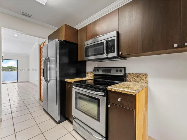 $2,700 | 5027 Southwest 139th Court, Unit 5027, Miami, FL 33175