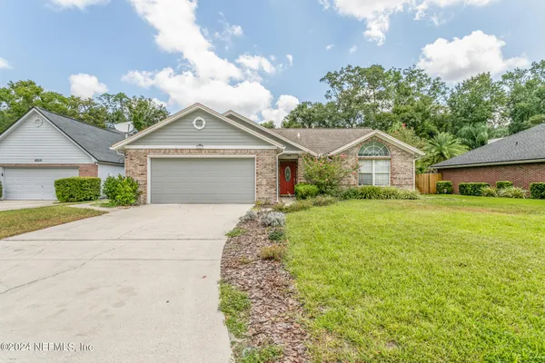 $2,500 | 8621 Goodbys Trace Drive, Jacksonville, FL 32217