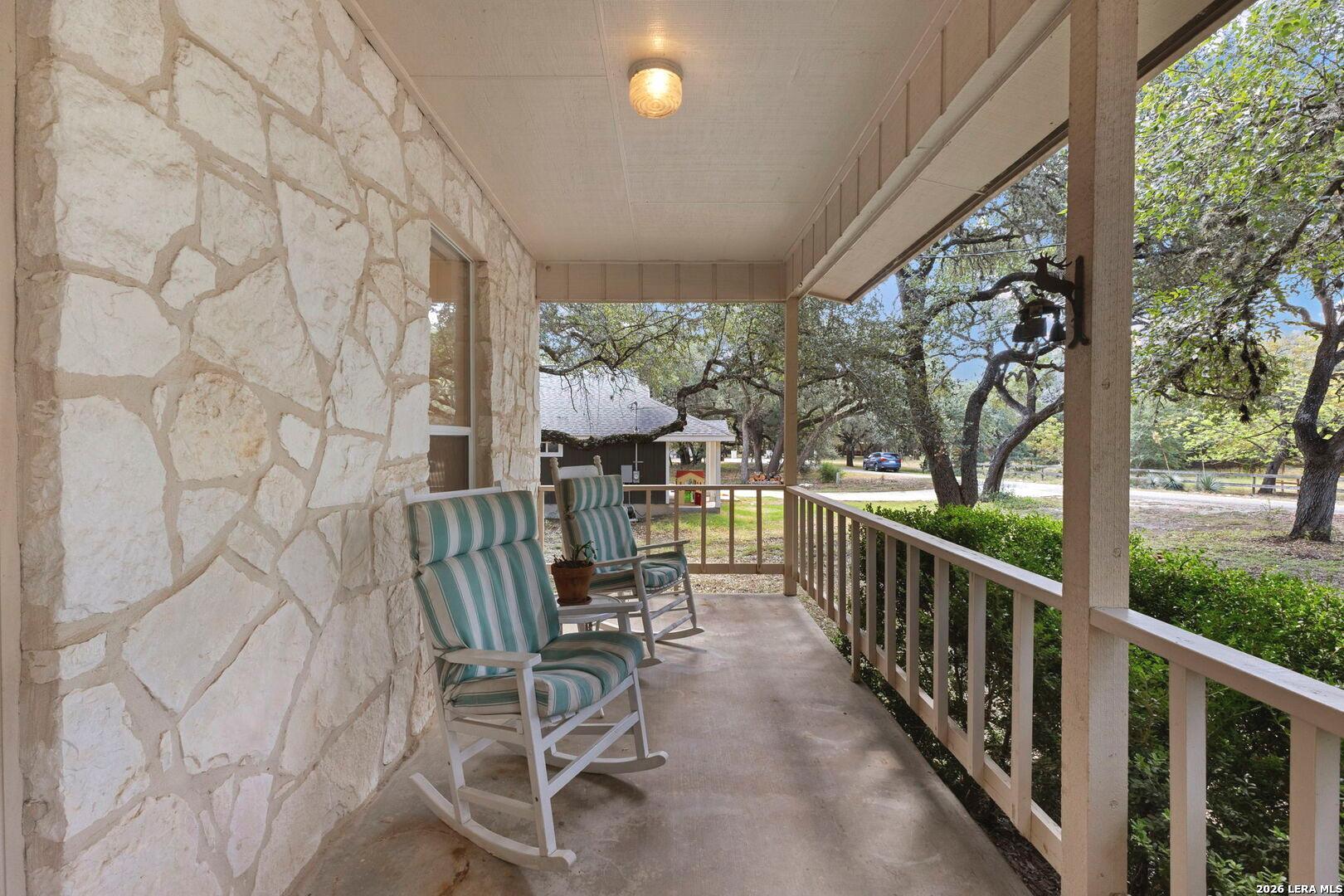 139 Sycamore Helotes, TX 78023 - Photo 5 of 43 Gallery Image 5