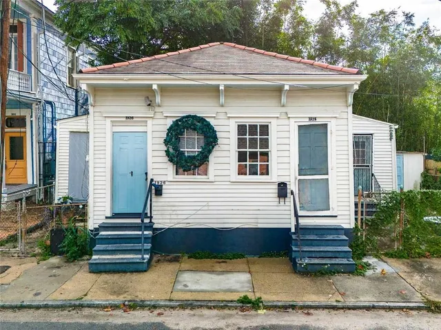 $1,150 | 1926 Constance Street, New Orleans, LA 70130