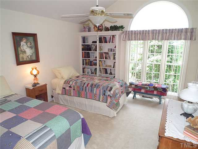 11916 Pembridge Lane Raleigh, NC 27613 - Photo 21 of 25 Bedroom