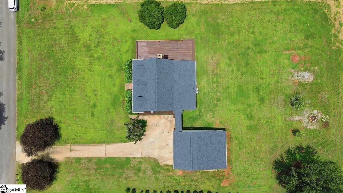 110 Amanda Drive Anderson, SC 29621 - Photo 33 of 37