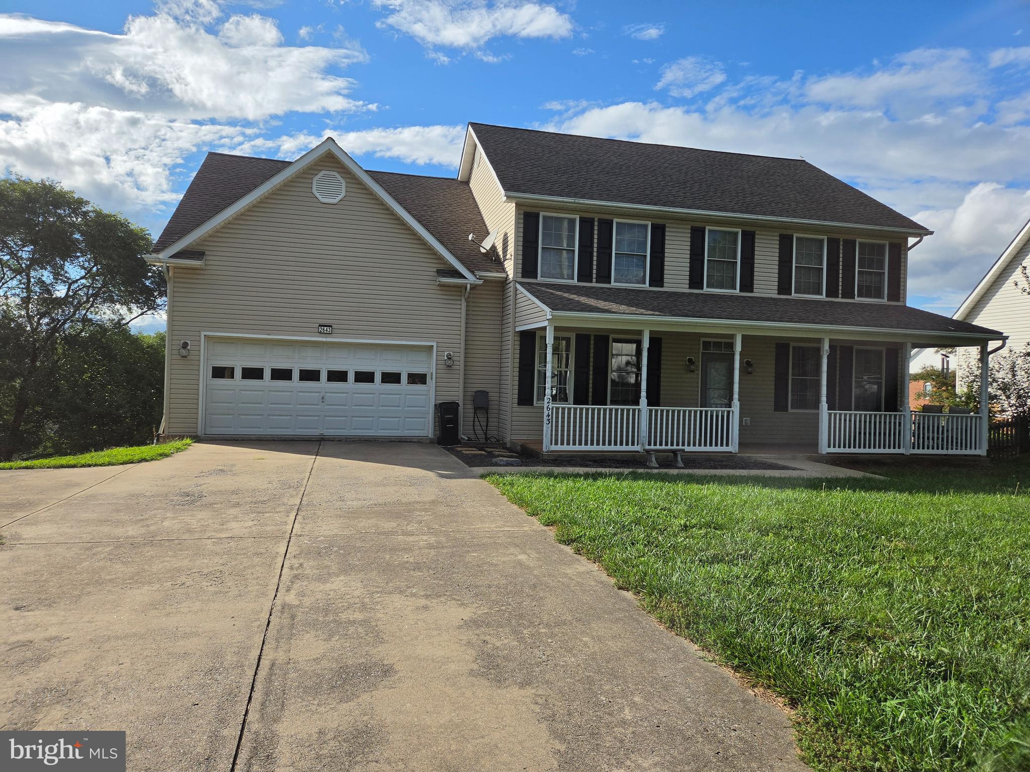 2643 Middle Road Winchester, VA 22601 - Photo 2 of 46 2 car garage 4 space on the driveway