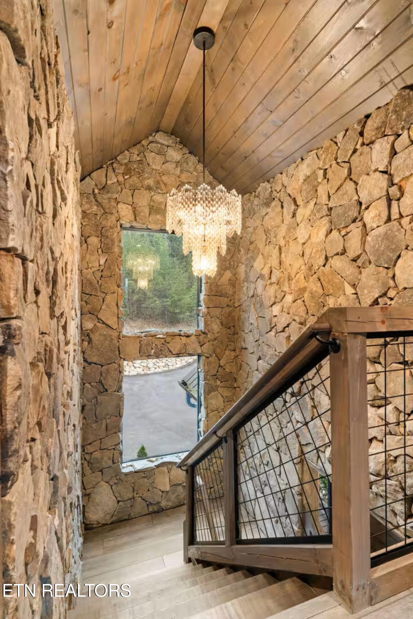 5016 Long Rifle Road Walland, TN 37886 - Photo 27 of 57 2947f9cb-58e9-45c3-bc83-285012906f8b