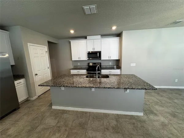 $2,025 | 3868 Brant Place, Leesburg, FL 34748