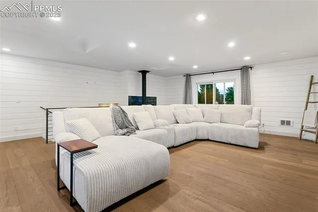 $539,900 | 6320 Lemonwood Drive, Colorado Springs, CO 80918