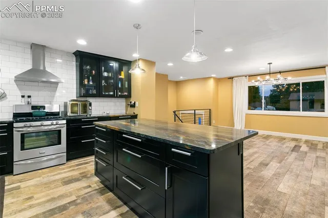 $539,900 | 6320 Lemonwood Drive, Colorado Springs, CO 80918