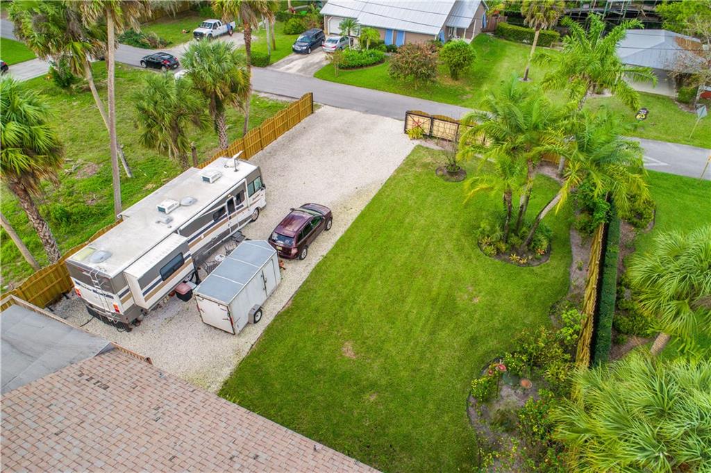 826 Southwest Rustic Circle Stuart, FL 34997 - Photo 3 of 35 Gallery Image 3