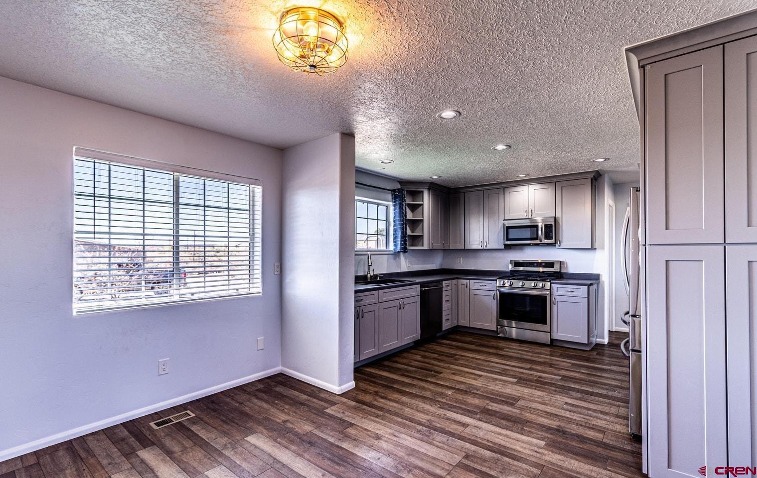1633 2nd Road Farmington, NM 87401 - Photo 16 of 43
