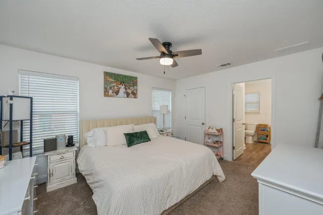 $2,000 | 691 South 11th Street, DeFuniak Springs, FL 32435