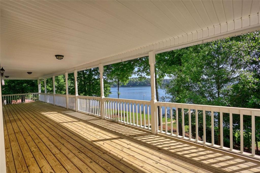 255 Old Hardy Farm Road Jackson, GA 30233 - Photo 22 of 78 a view of balcony with wooden floor