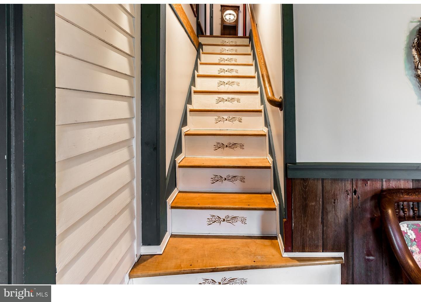 248 Red Lion Road Southampton, NJ 08088 - Photo 12 of 25 Hallway