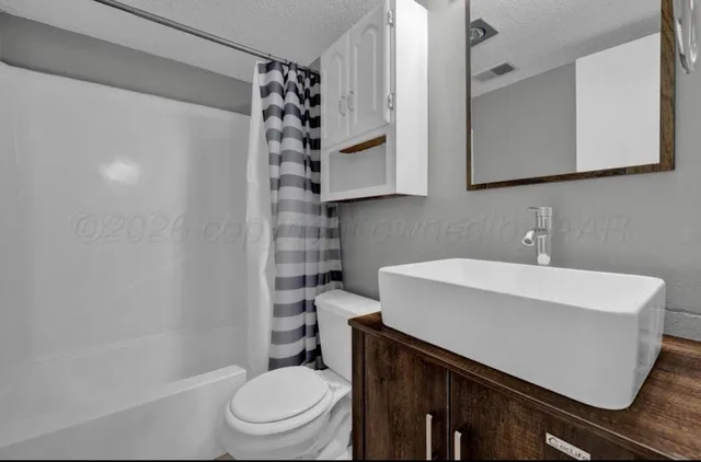 $1,700 | 21 Cherrywood Square, Canyon, TX 79015