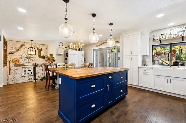 $875,000 | 900 Fairway Drive, Boulder City, NV 89005