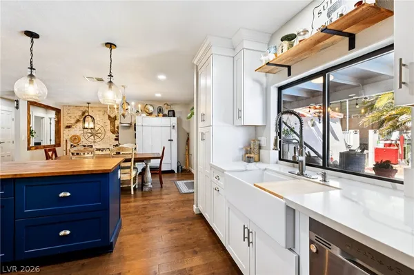 $875,000 | 900 Fairway Drive, Boulder City, NV 89005