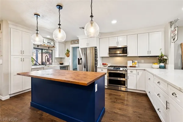 $875,000 | 900 Fairway Drive, Boulder City, NV 89005