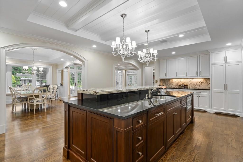 152 Lowell Road Wellesley, MA 02481 - Photo 11 of 40