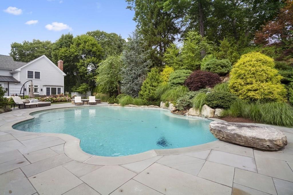 152 Lowell Road Wellesley, MA 02481 - Photo 34 of 40