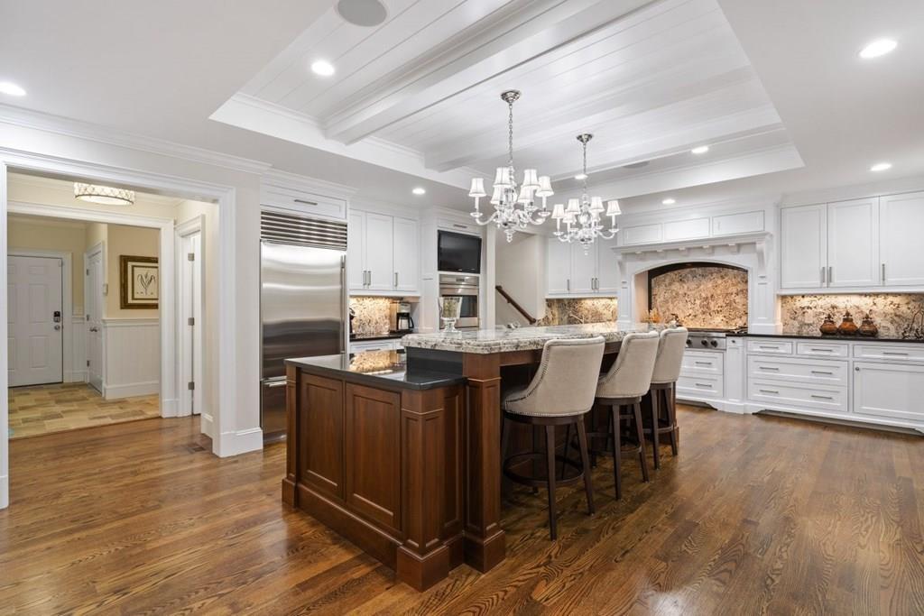 152 Lowell Road Wellesley, MA 02481 - Photo 8 of 40
