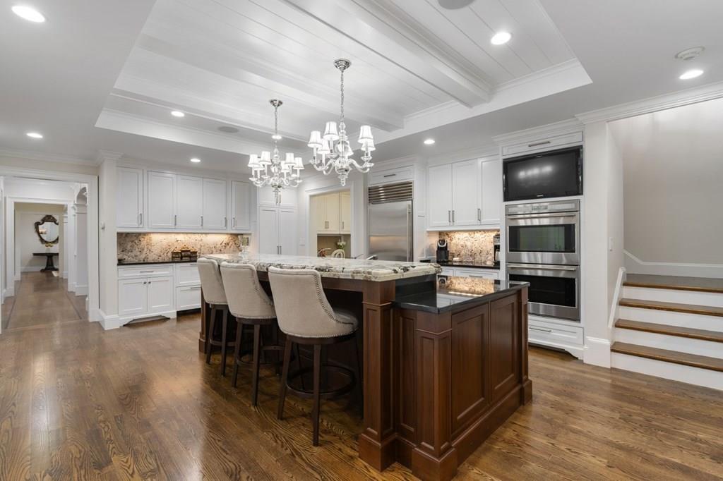 152 Lowell Road Wellesley, MA 02481 - Photo 9 of 40