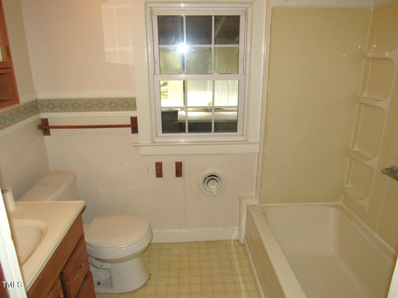 3518 Cheek Road Durham, NC 27704 - Photo 6 of 38 IMG_9908