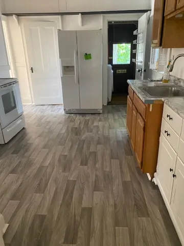 $2,500 | 4 Bailey Avenue, Claremont, NH 03743