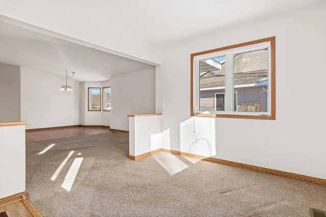 $399,900 | 719 Victoria Court, Unit 719, Stillwater, MN 55082