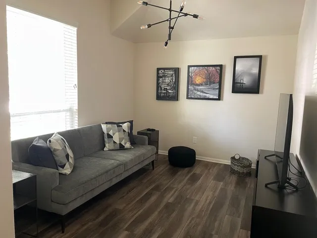 $3,000 | 31 West Spindle Tree Circle, The Woodlands, TX 77382