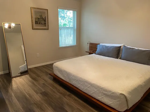 $3,000 | 31 West Spindle Tree Circle, The Woodlands, TX 77382