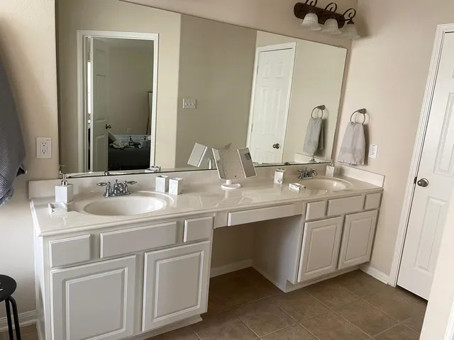 $3,000 | 31 West Spindle Tree Circle, The Woodlands, TX 77382