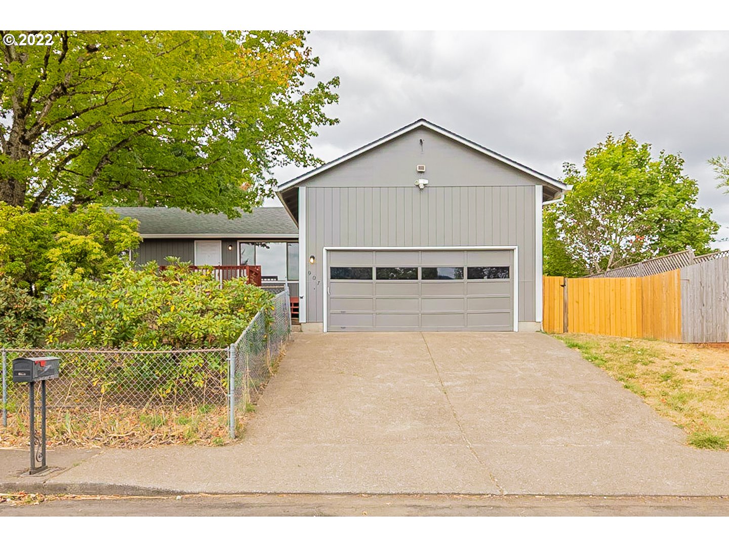 907 Filbert Court Newberg, OR 97132 - Photo 1 of 18 Gallery Image 1